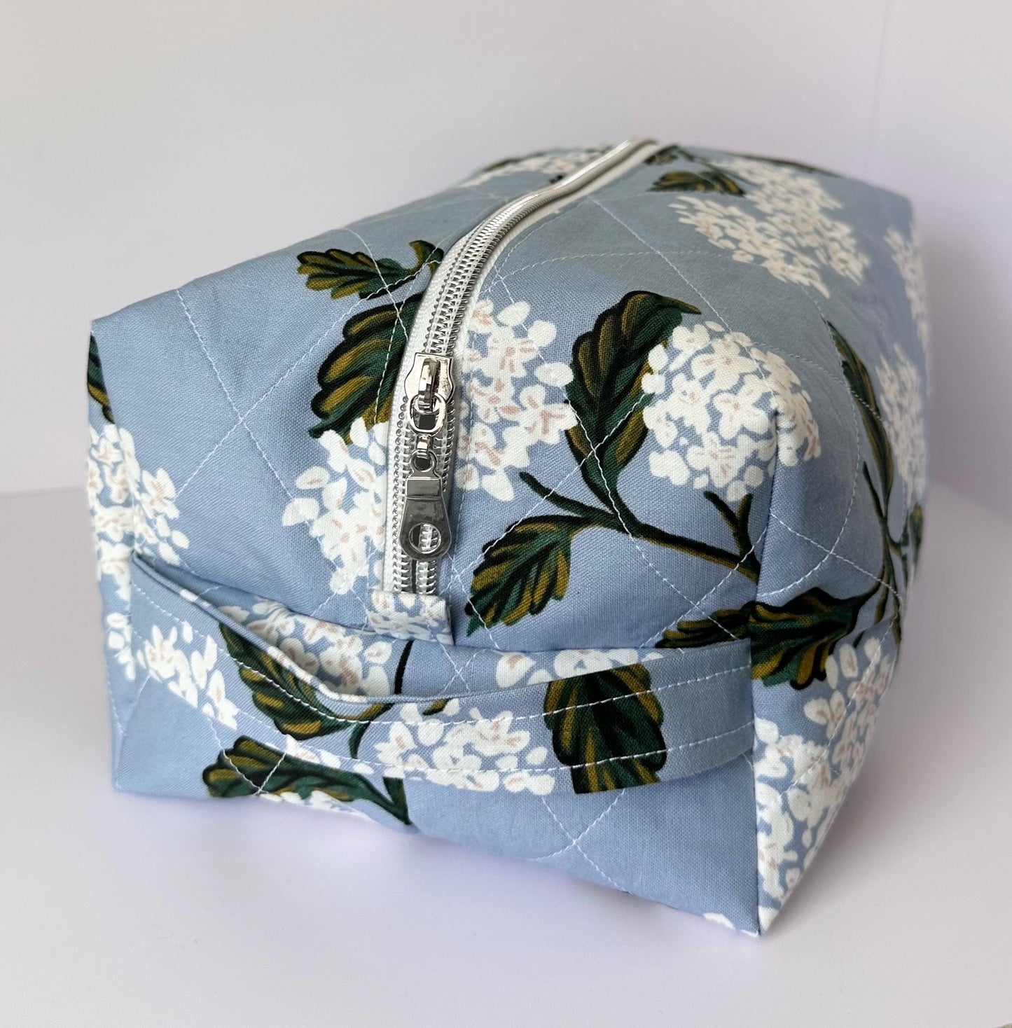Boxy Makeup Bag in Hydrangeas
