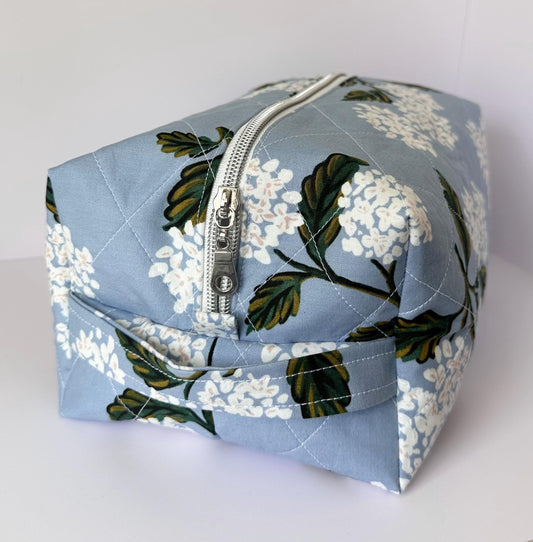 Boxy Makeup Bag in Hydrangeas