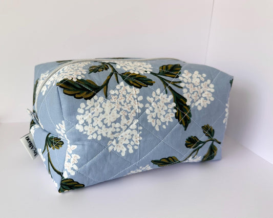 Boxy Makeup Bag in Hydrangeas