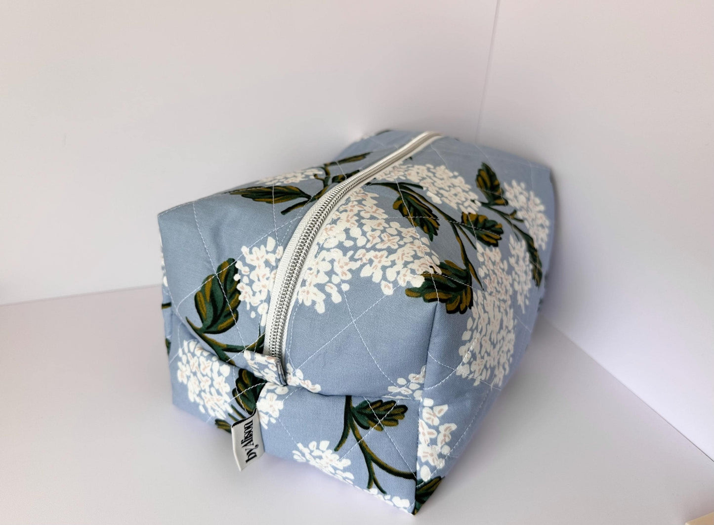 Boxy Makeup Bag in Hydrangeas